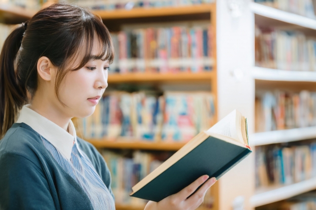 中学生こそ本を読もう！読書がおすすめの理由