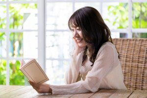 法月綸太郎のおすすめ8選を紹介！緻密なトリックで人気の推理小説