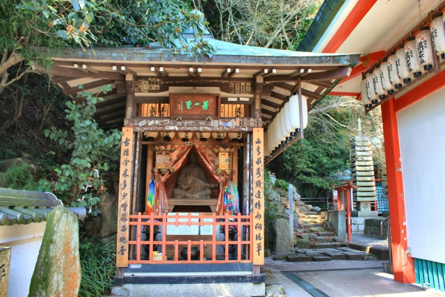 小泉八雲の評論とエッセイの代表作2選を紹介