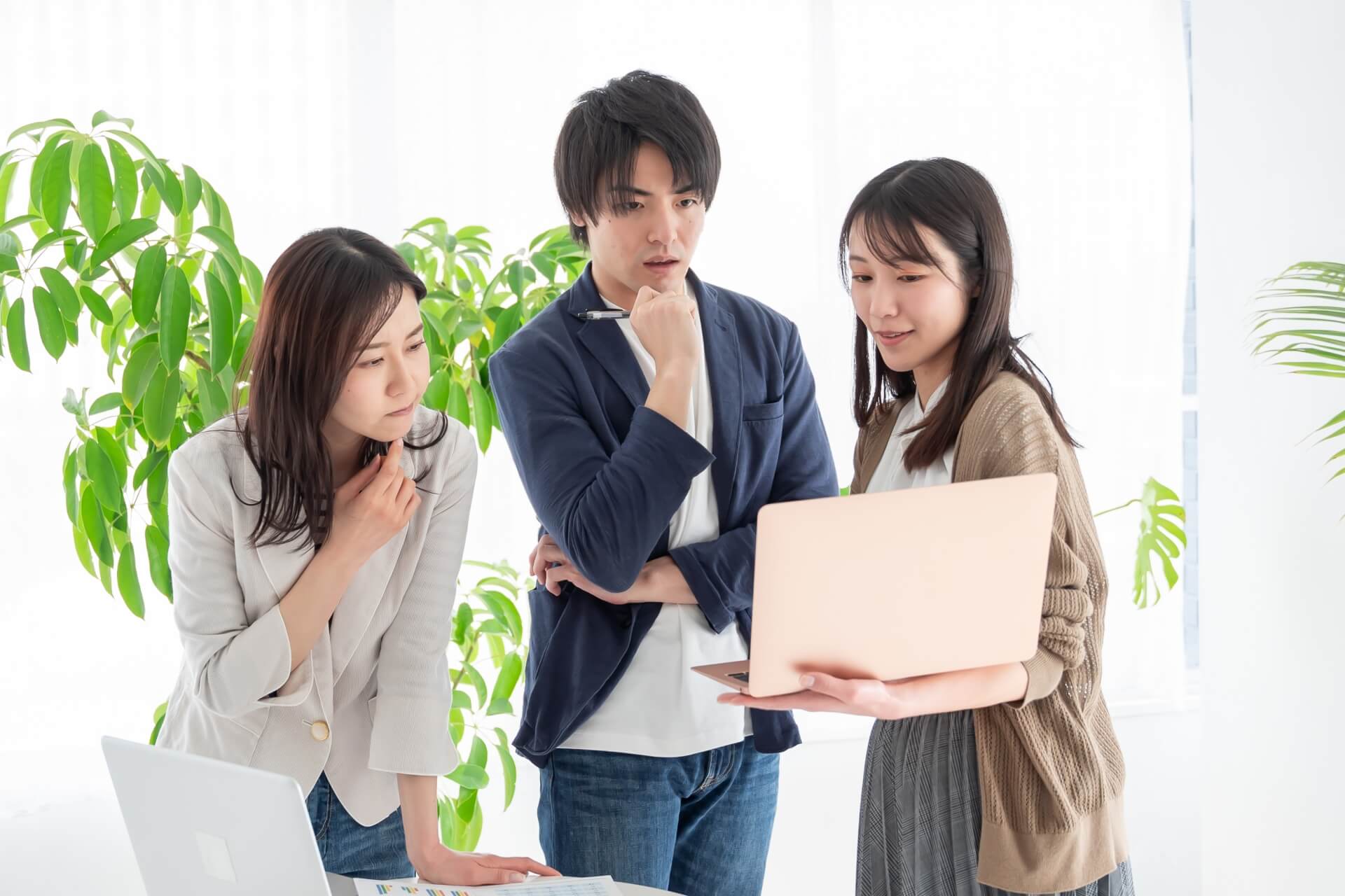 コンテンツマーケティング外注の費用相場と内訳